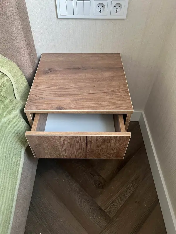 Тумбы и комоды