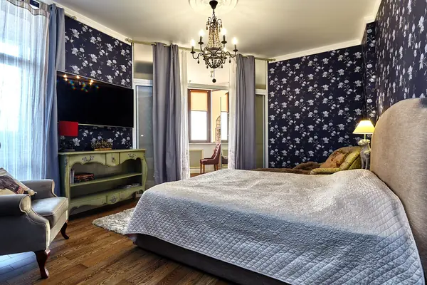 049 Квартира