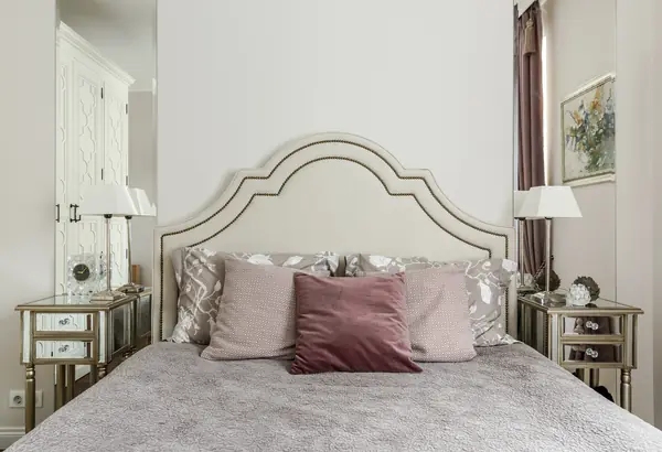 В гостях: Квартира для серьезного молодого человека восьми лет