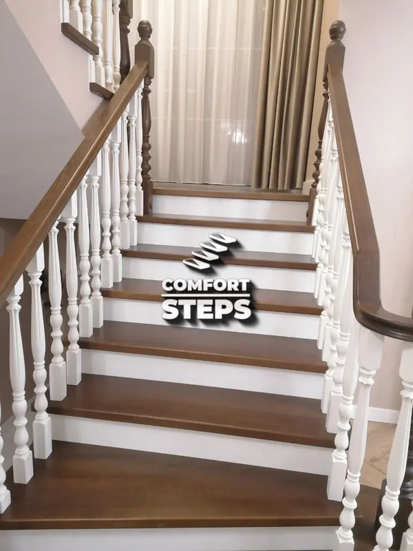 Лестница в шпоне дуба с радиусными поручнями и подсветкой