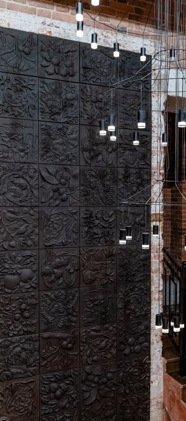 Керамическое панно "Райский сад" в Усадьбе Неклюдова