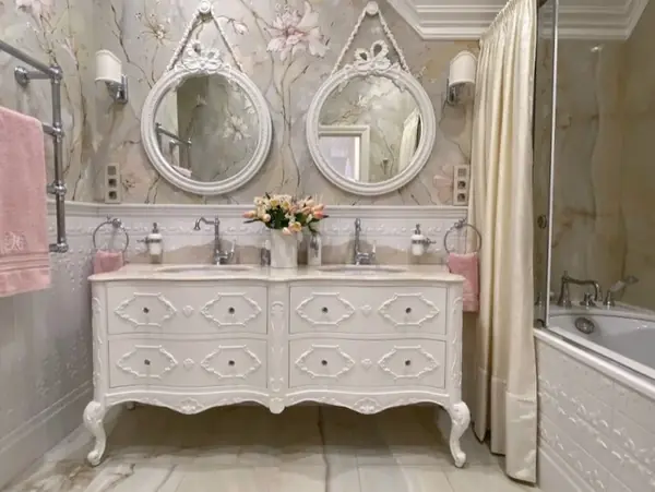 Ванная комната для двух принцесс