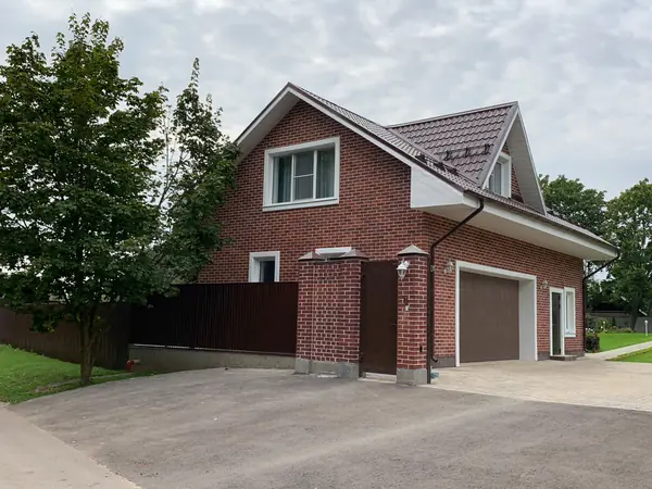 Гостевой дом с гаражом в д.Рождествено