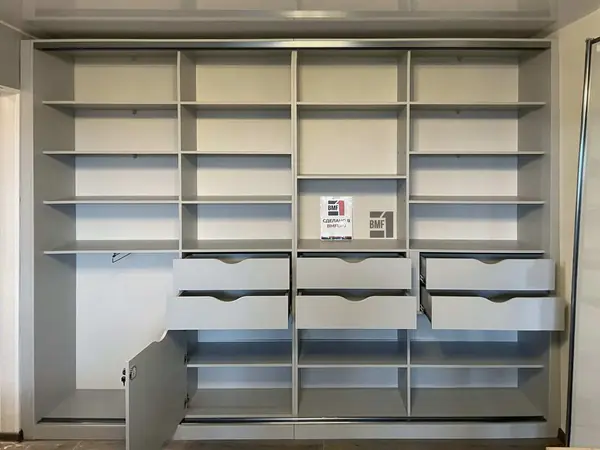 Комплект шкафов в квартиру