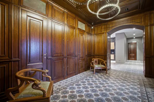 "Нехорошая квартира"