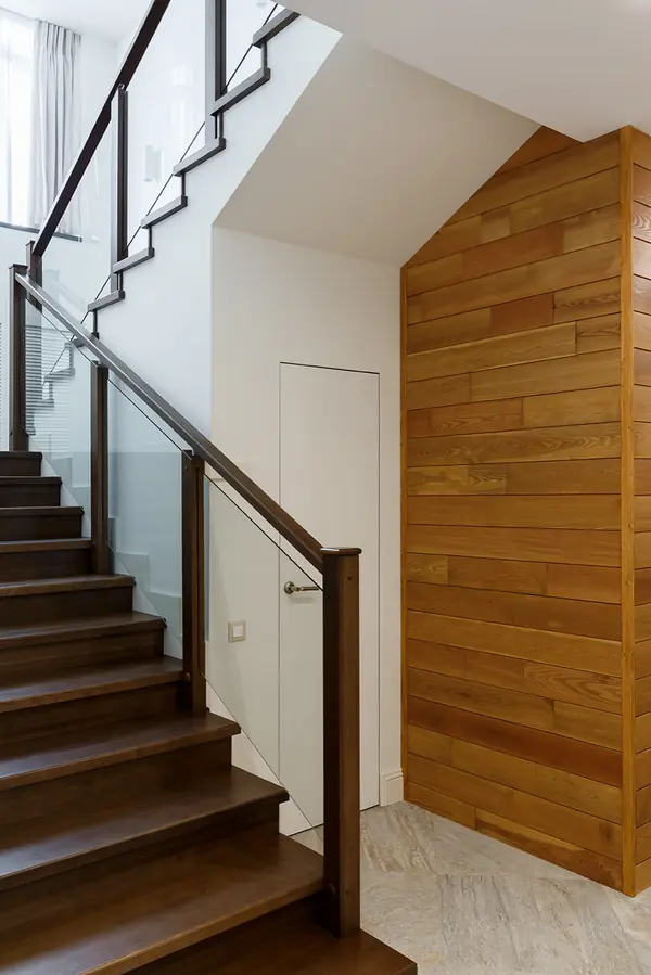 Дом на склоне