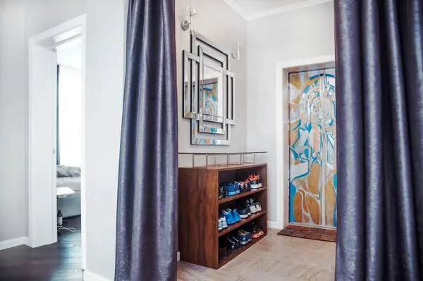 Галошница из массива