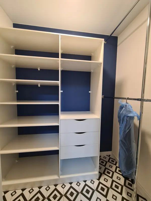 Яркая прихожая