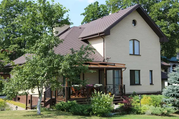 Остекление террасы в Санкт-Петербурге