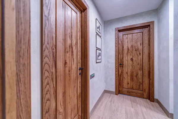 Двери в стиле Рустика