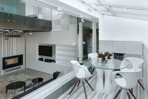 Квартира Студия 86м2 . Современная История в Историческом центре.