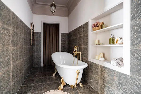 Боровая. Квартира режиссера.