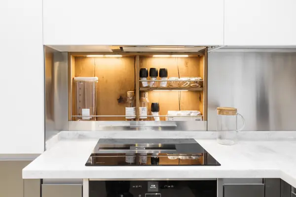 КВАРТИРА ДЛЯ МОЛОДОЙ ДЕВУШКИ