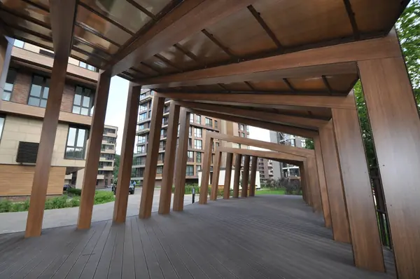 БЕСЕДКА. ЖК ОЛИМПИЙСКАЯ ДЕРЕВНЯ. НОВОГОРСК