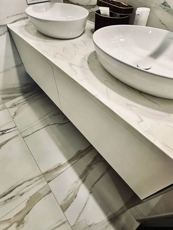 Навесная тумба в санузел.