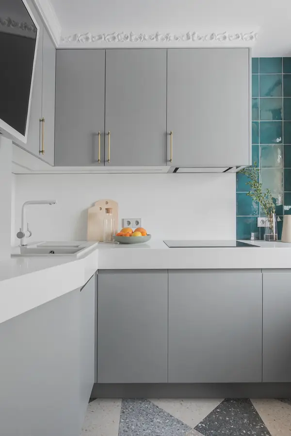 Кухня в бликах. Проект для квартирного вопроса