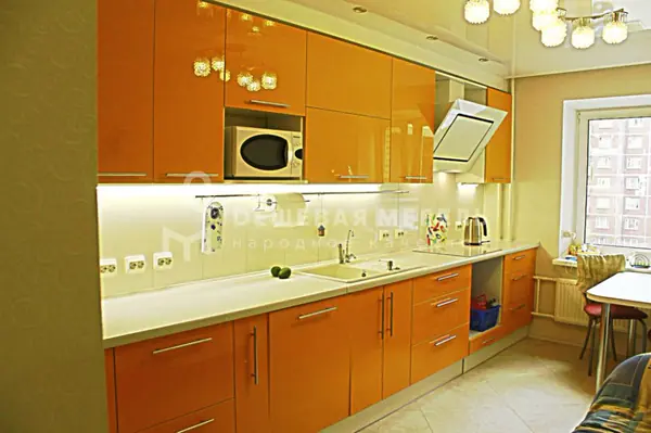 Оранжевая кухня "Блеск арт.8"