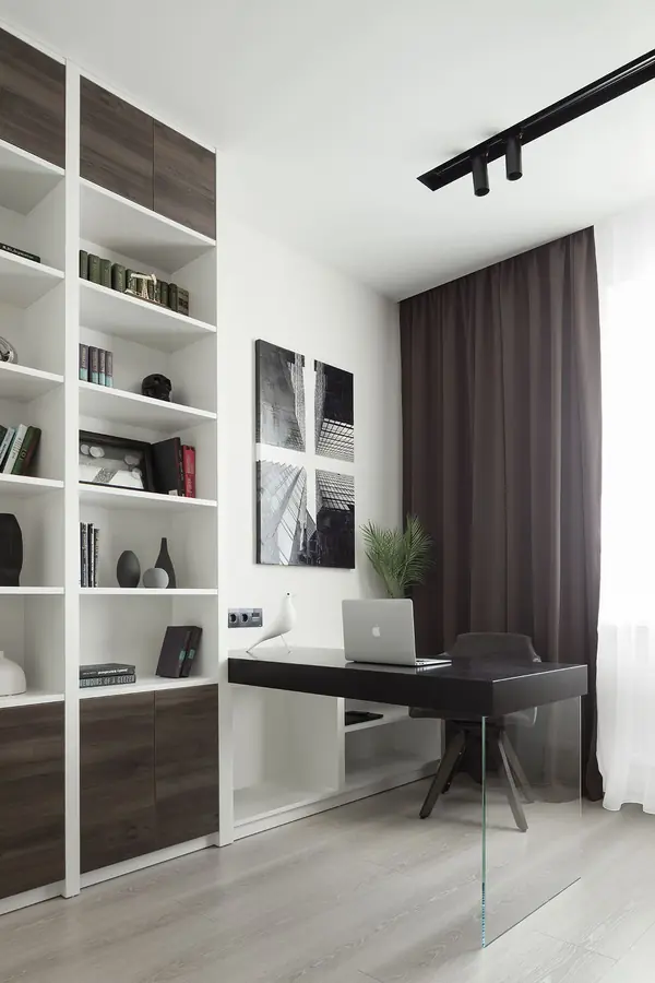 Обзор современной квартиры 170 квм. Полы без плинтуса. Двери в потолок.