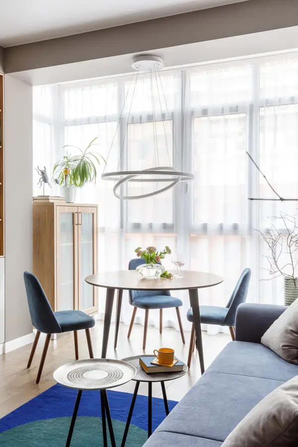 Светлая квартира с яркими акцентами 51 м²