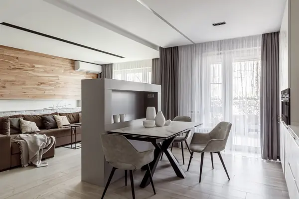 История с продолжением (фотографии кухни-гостиной)