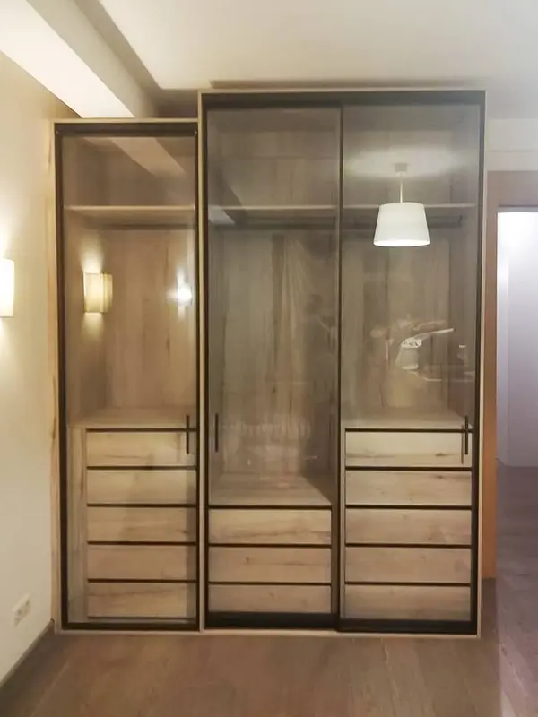 Корпусный шкаф raumplus