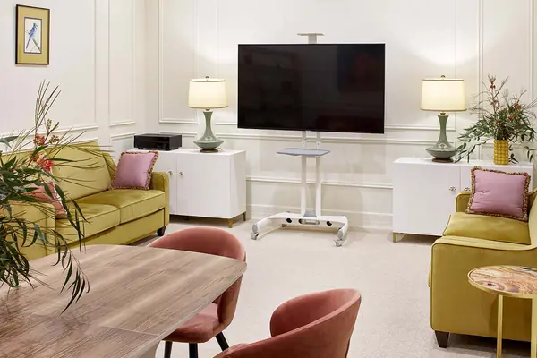 Раскладной стол Johann в проекте Натальи Митраковой