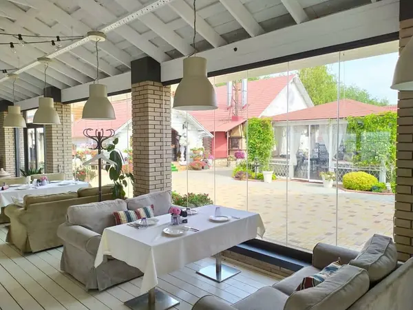 Безрамное остекление