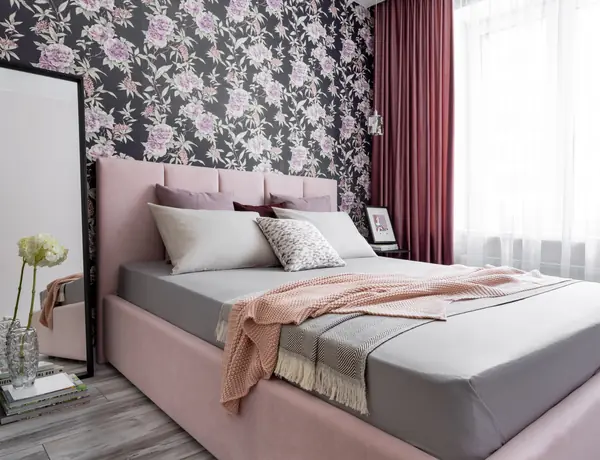 Квартира для молодой девушки