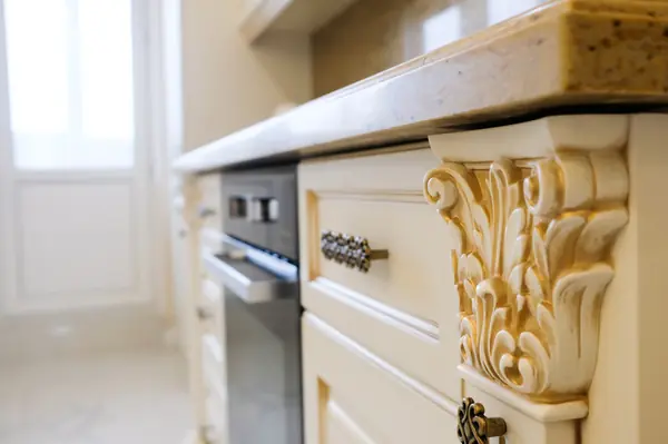 Традиционная итальянская классика в большой квартире