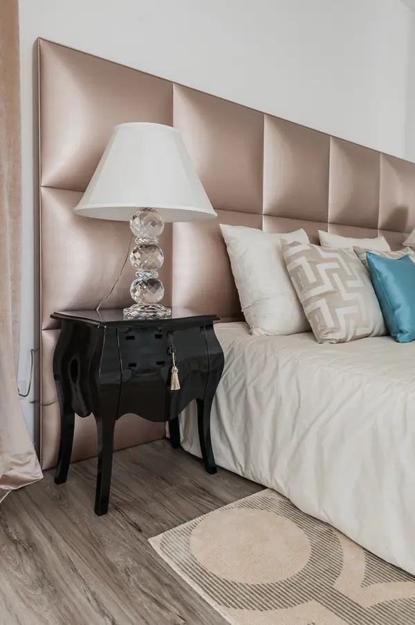 Дом с лошадиным бюстом