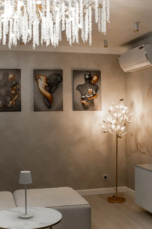 Дизайн просторной квартиры в стиле неоклассики