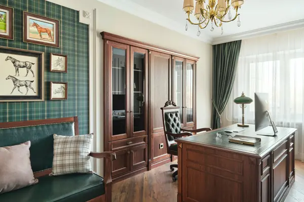 Квартира на ул. Мельникайте 173 м2