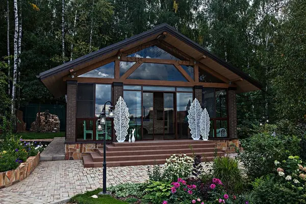 Ландшафт в загородном доме