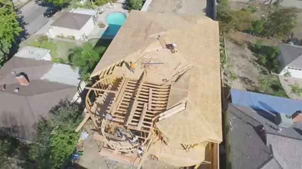 Северный Голливуд - Лос Анджелес. Дом в средиземноморском стиле.