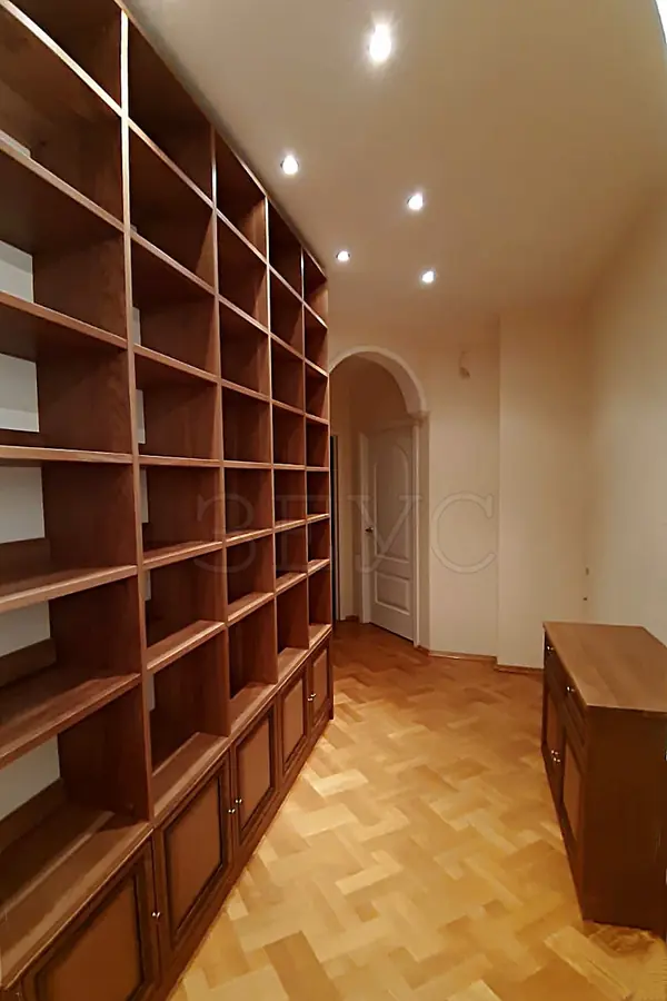 Стеллаж из массива дуба