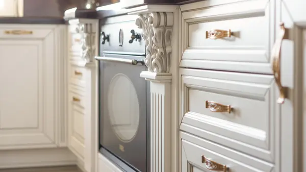 Кухня в неоклассике