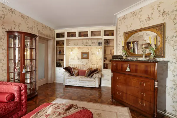 Классический легкий интерьер