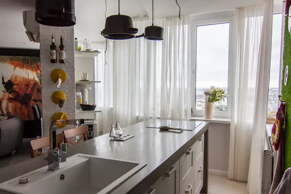 Сапожник с сапогами