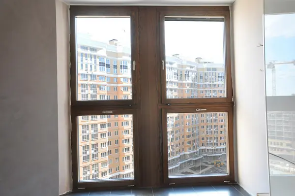 Остекление квартиры на Радиальной (дерево-алюминиевые окна)