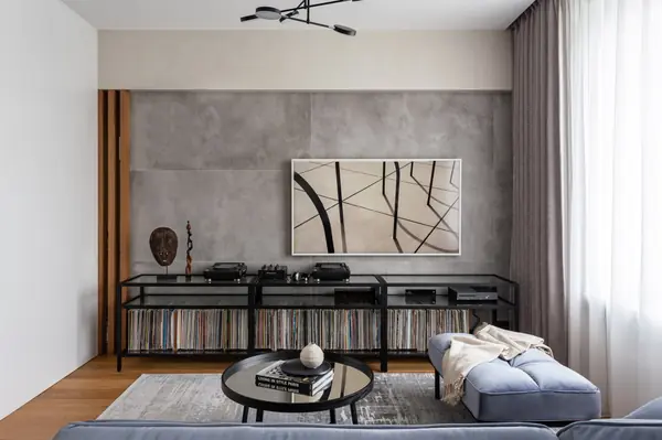 LightТверская