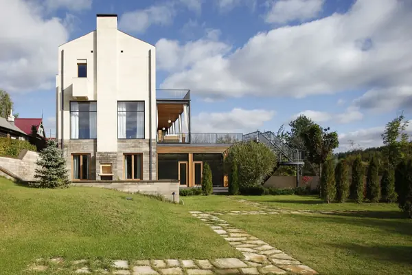 Дом в Иславском