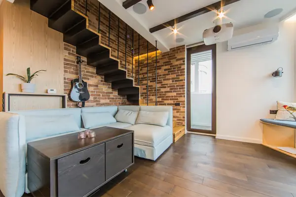 Лестница на второй этаж