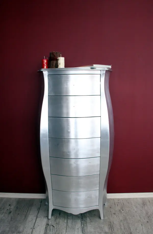 Серебряный комод