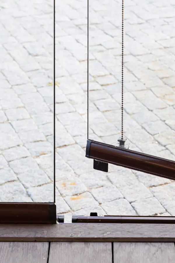 Остекленная терраса ЕЩЕ НЕМНОГО ЛЕТА