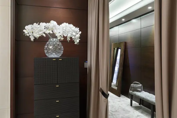 КВАРТИРА НА СУВОРОВСКОМ 1, 280 М2