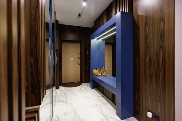 Зеркало для прихожей