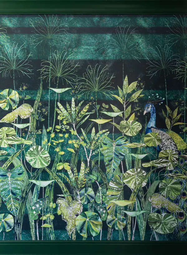 Интерьер квартиры в сочных оттенках с текстилем от Pierre Frey