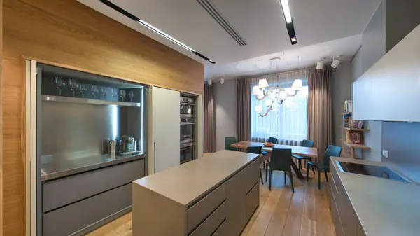 Большая квартира на Депутатской ул.