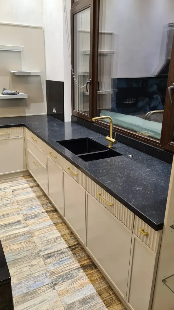 Столешница, стеновая панель, остров из кварцевого агломерата