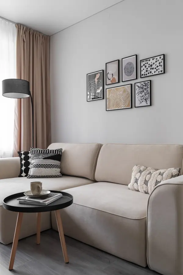 Парадный ансамбль, 2евро, 32м2